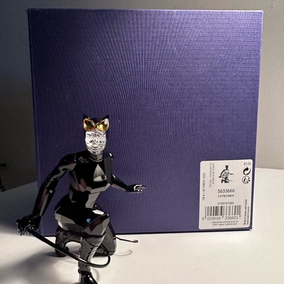 Swarovski DC Catwoman - Picture 2 of 5
